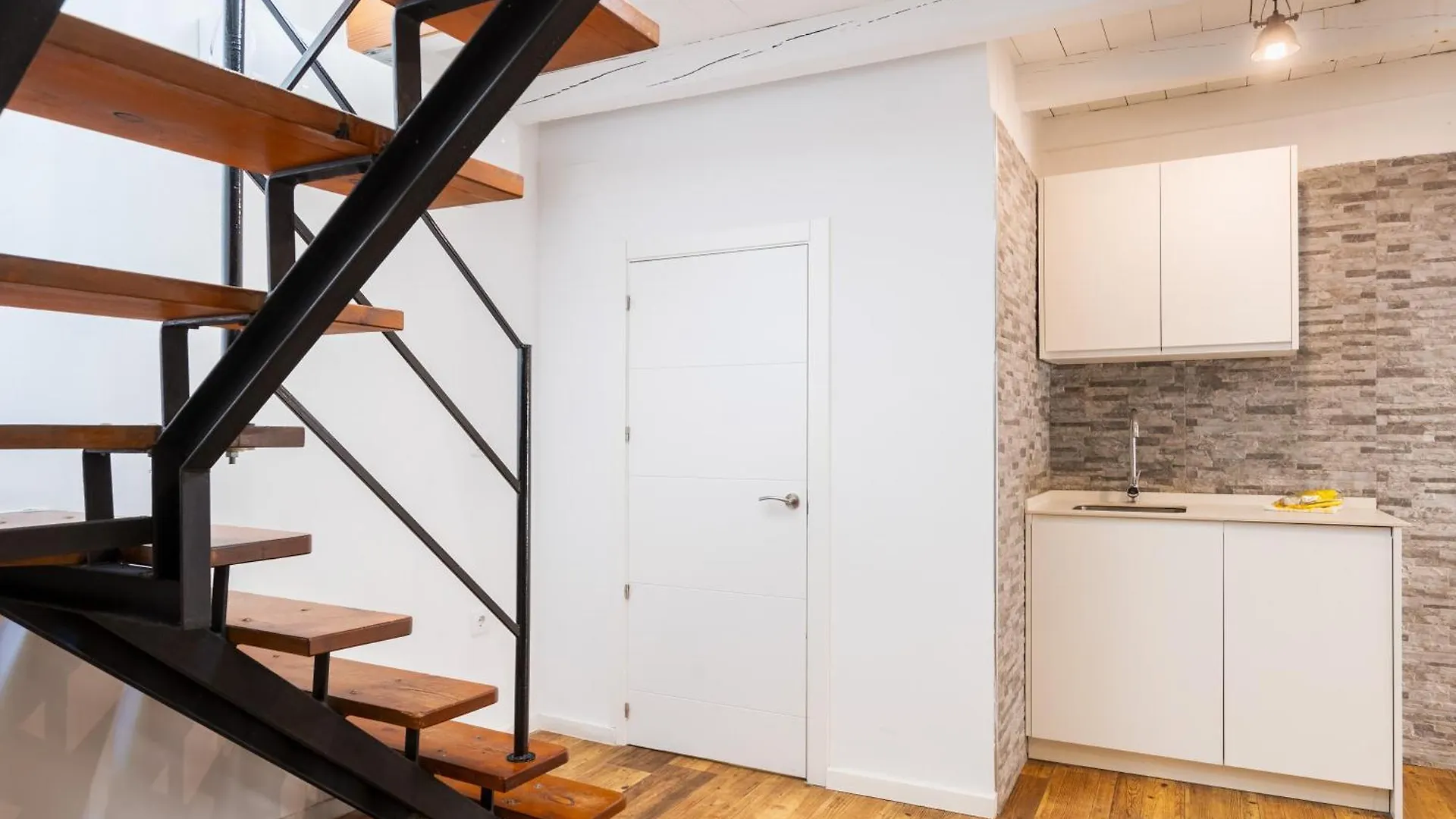 Apartment Panther Home Tomas De Ibarra Seville Spain