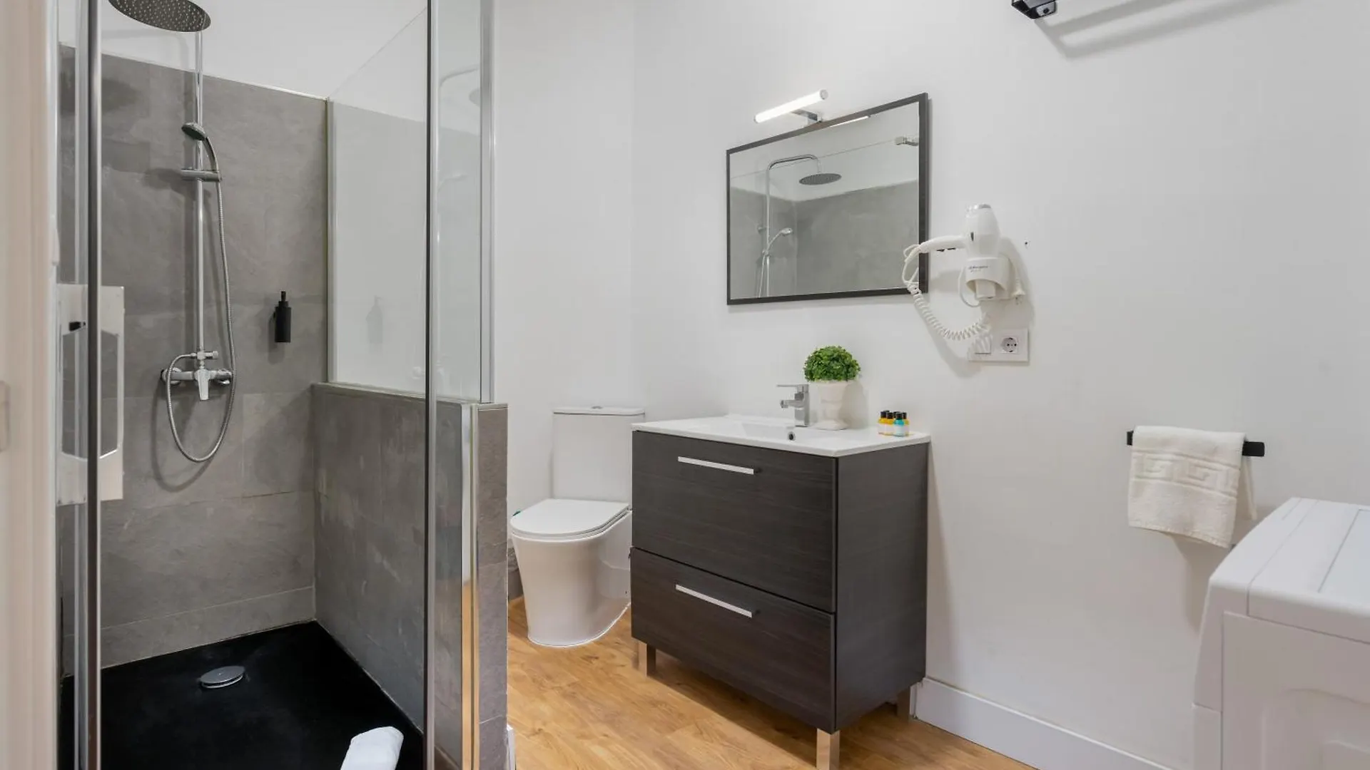 Apartment Panther Home Tomas De Ibarra Seville Spain